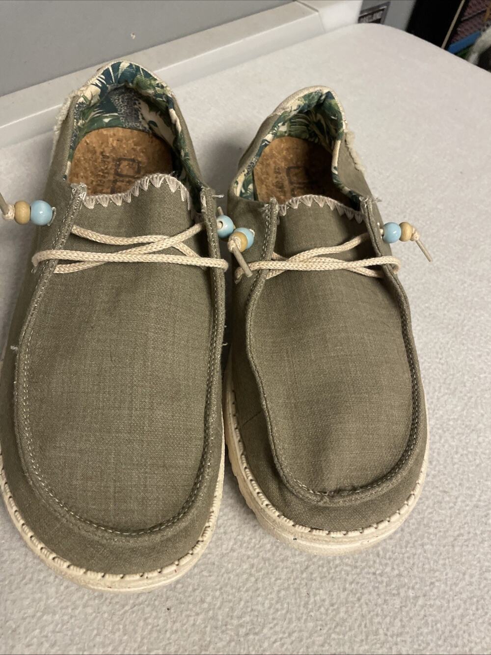 HEYDUDE Wendy Natural Rosemary Green Beaded Slip On Shoes Women's Size US 10
